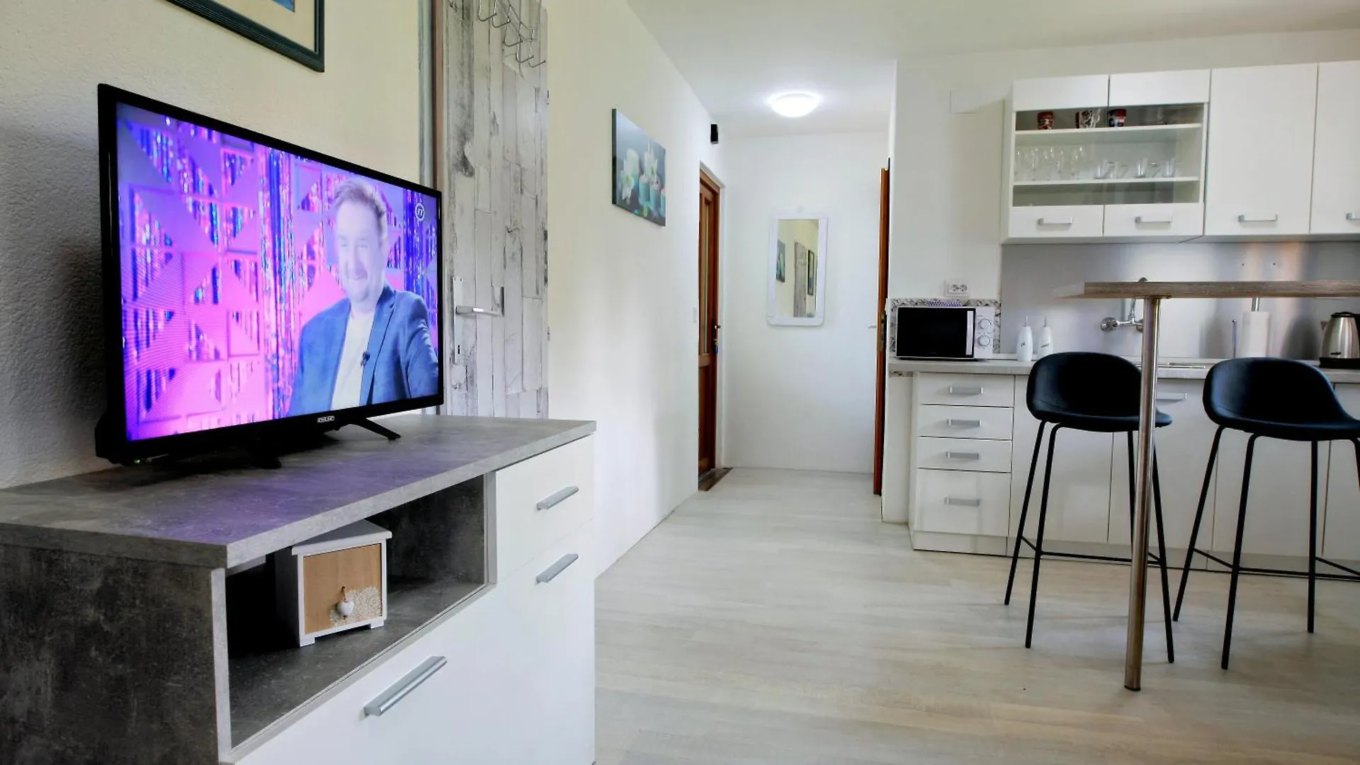 Poolside Compact Family Cottage Lea Rovinjsko Selo