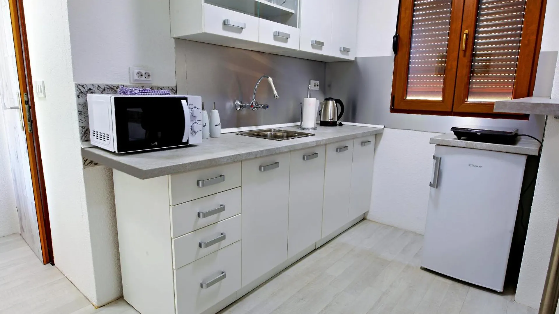 Holiday park Poolside Compact Family Cottage Lea Rovinjsko Selo Croatia