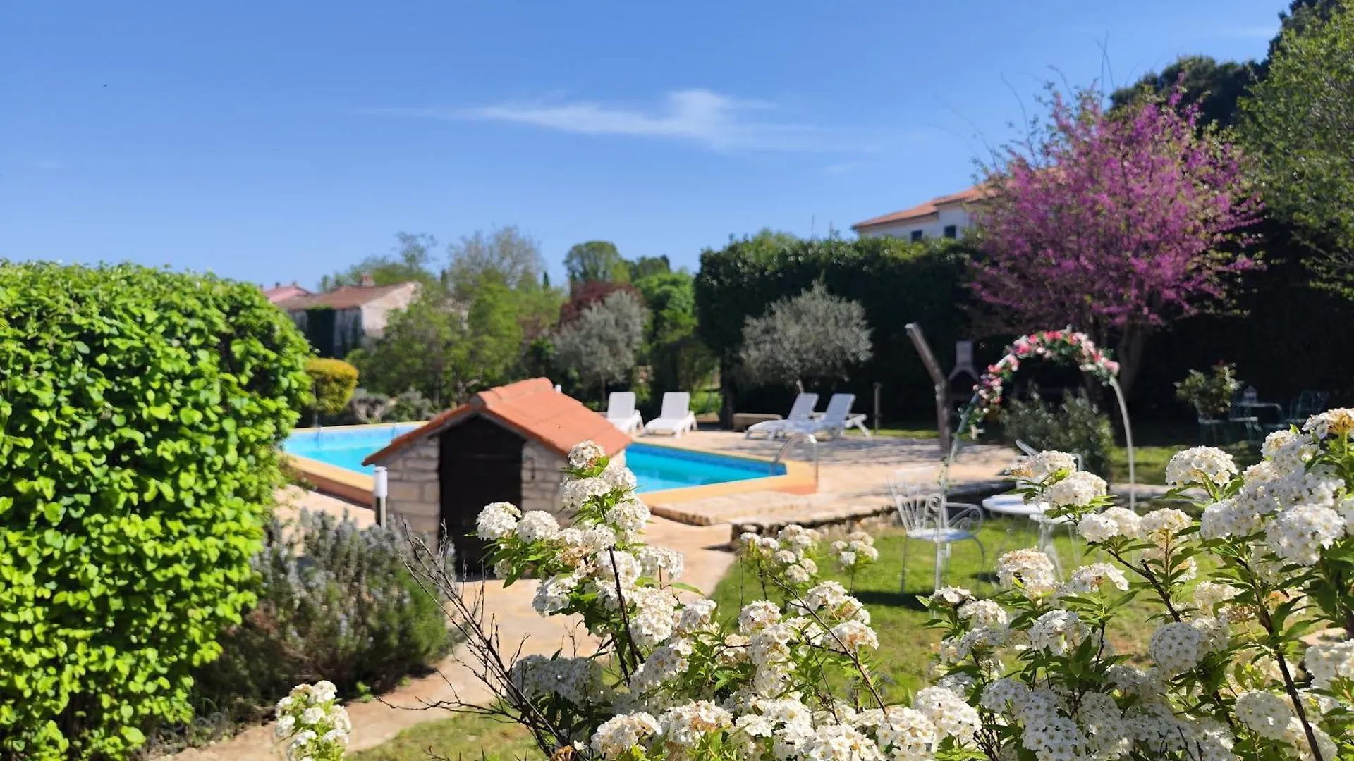 Poolside Compact Family Cottage Lea Rovinjsko Selo 0*,  Croatia